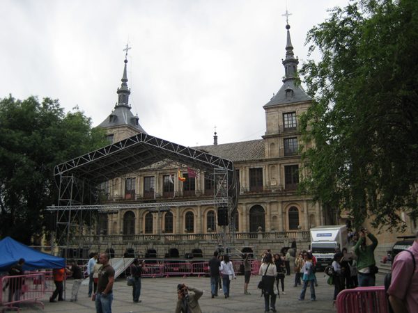 2008